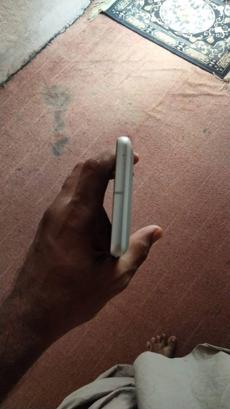 Google pixel 7.8/128 2