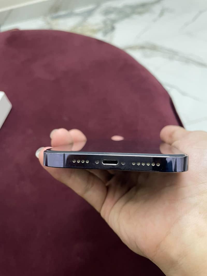 Apple iPhone 14 Pro Max 4