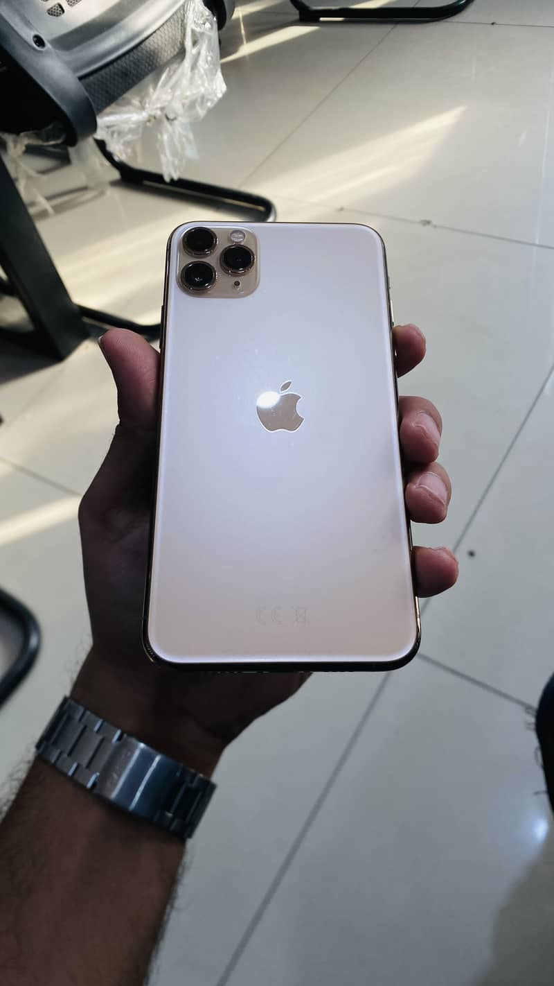 iPhone 11 Pro Max 0