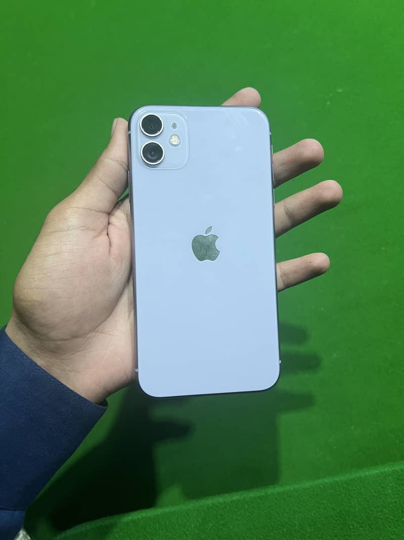Apple iPhone 11 0