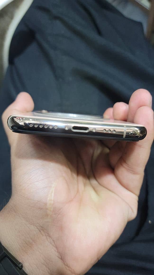 Apple iPhone XS 2