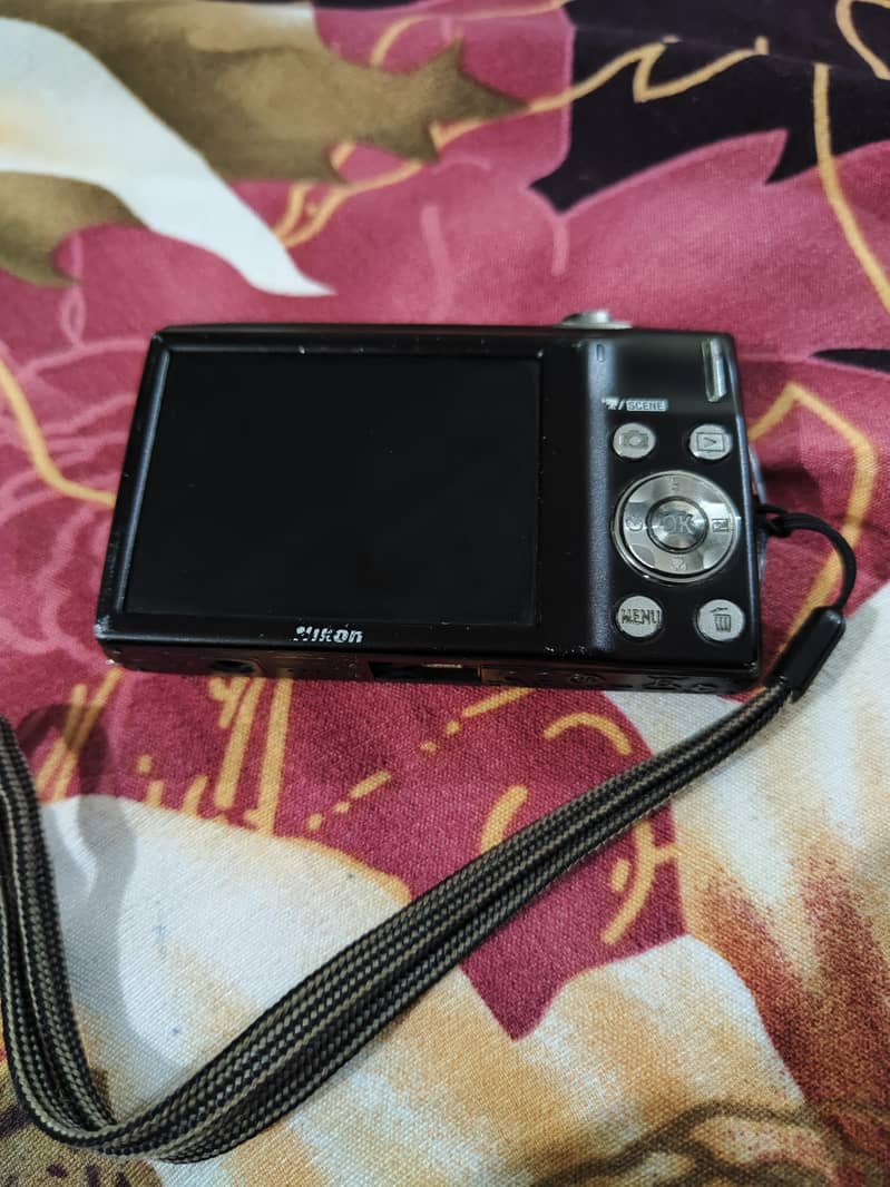 nikon Coolpix 0