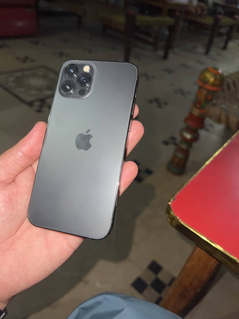 iPhone 12 Pro 0