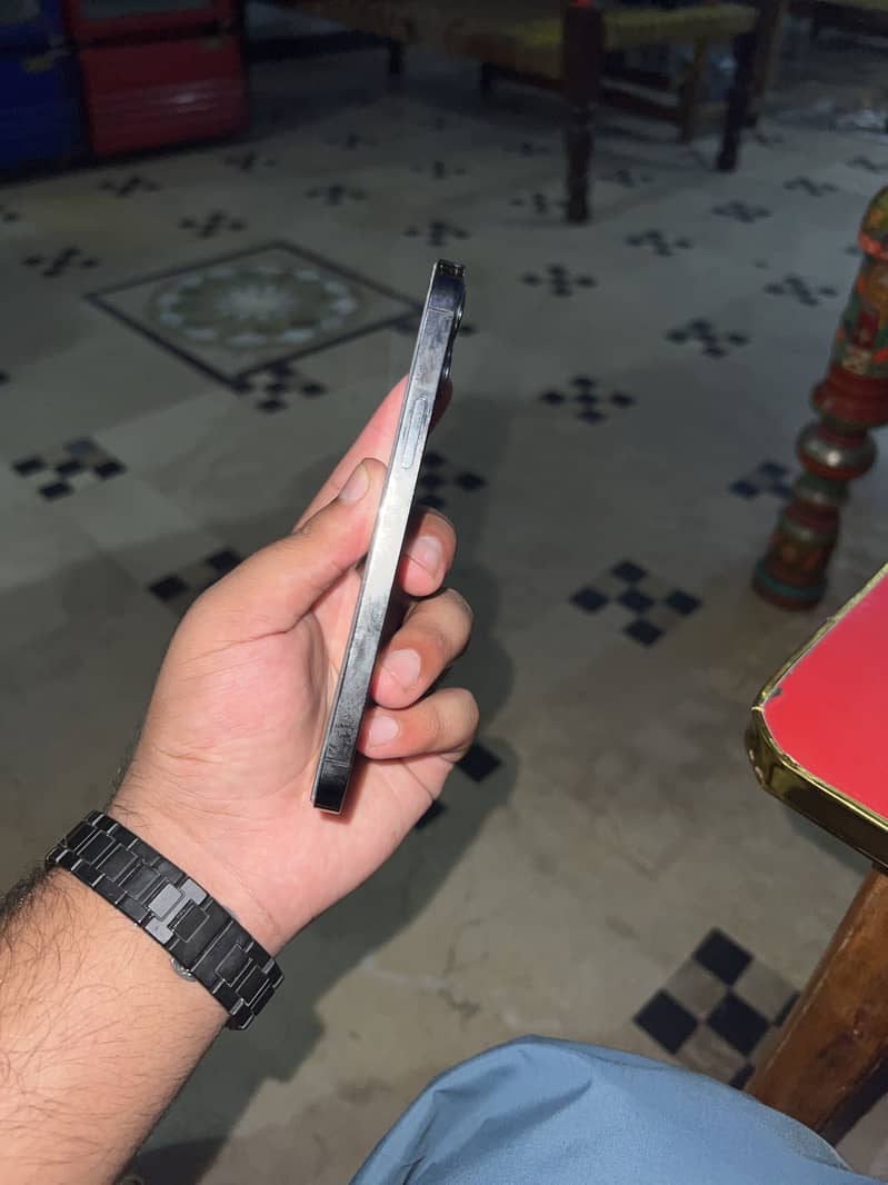 iPhone 12 Pro 1