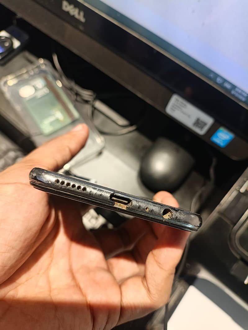 Vivo V21 1