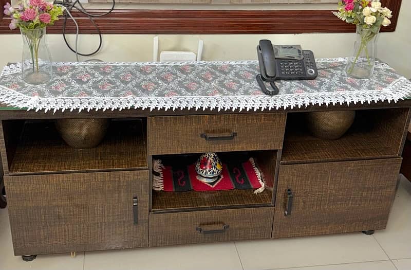 TV Console 0