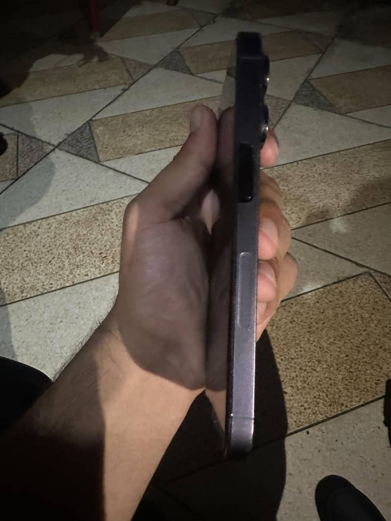 Apple iPhone 14 Pro 1