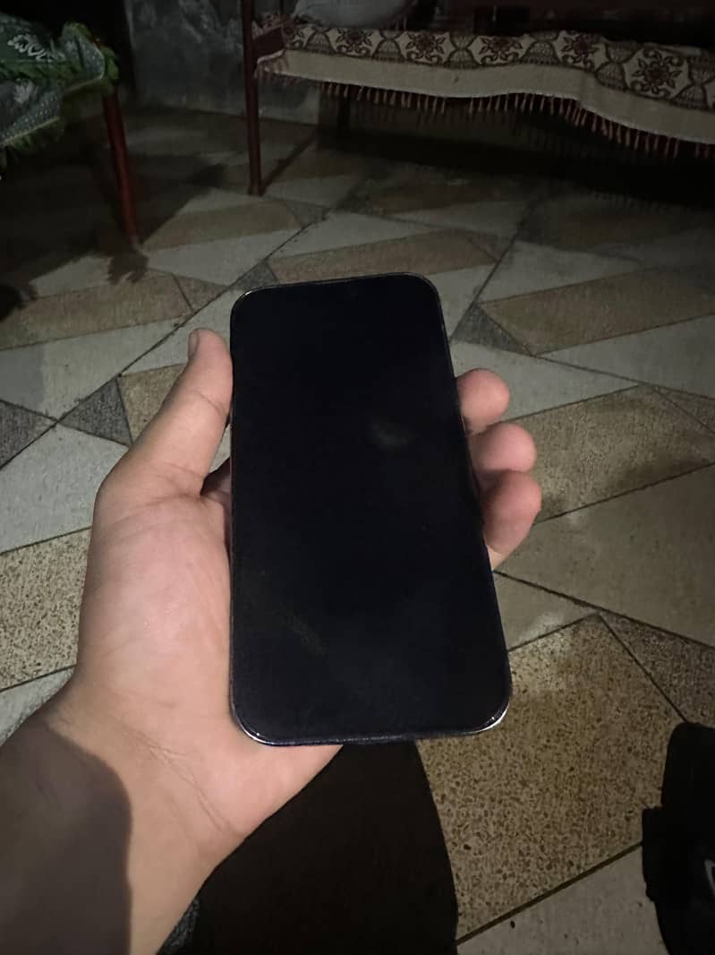 Apple iPhone 14 Pro 3