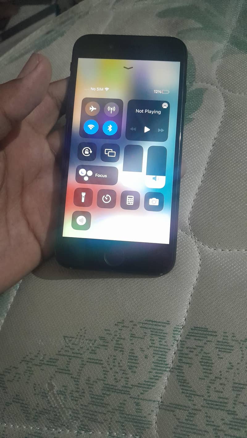 Apple iPhone 7 1