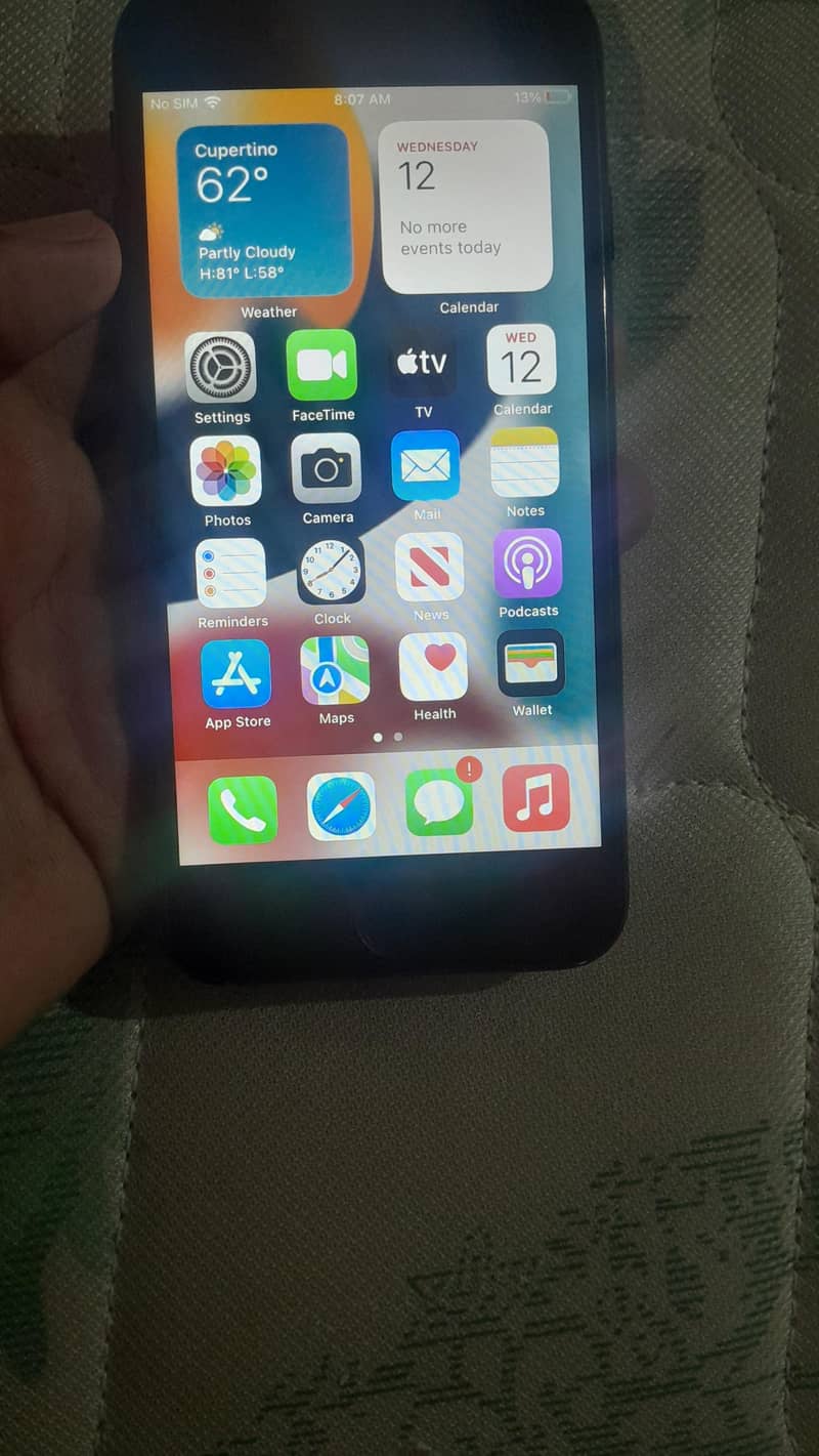 Apple iPhone 7 2
