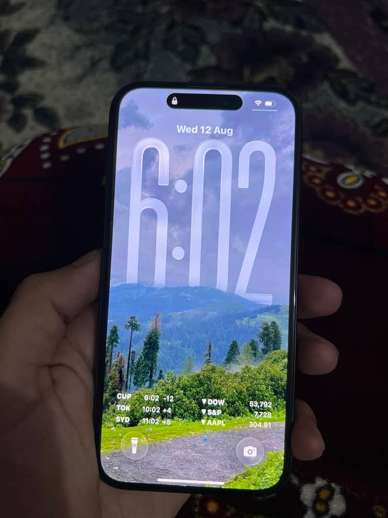 iphone 15 pro 4