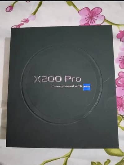 Vivo x200 Pro 16/512/gb warranty mein phone