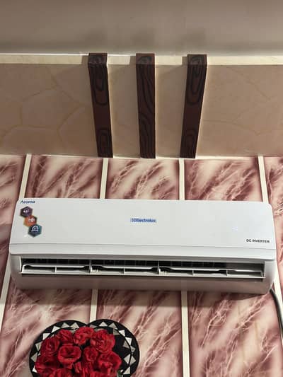 Electrolux 1.5 Ton Dc Inverter Ac New Condition No Open Repair