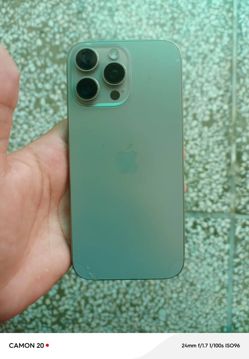 Apple iPhone 16 Pro Max 0