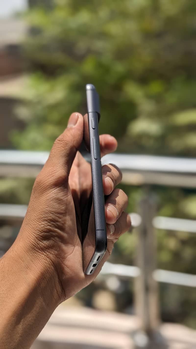 Google Pixel 8 3