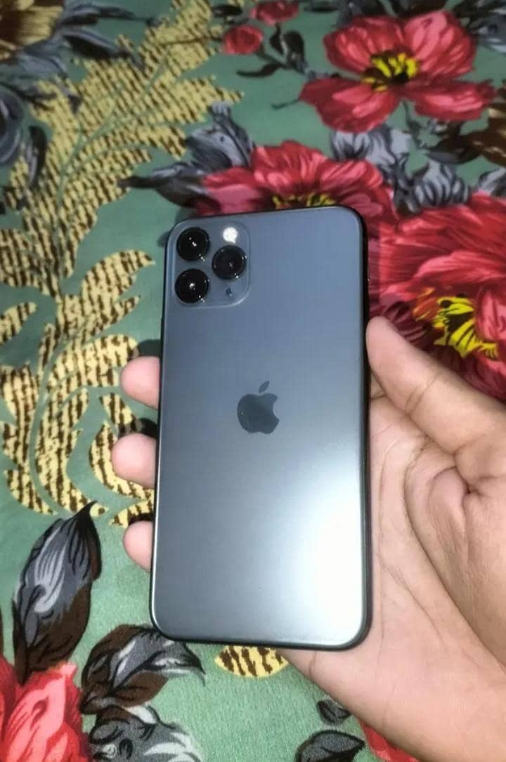 Apple iPhone 11 Pro 1