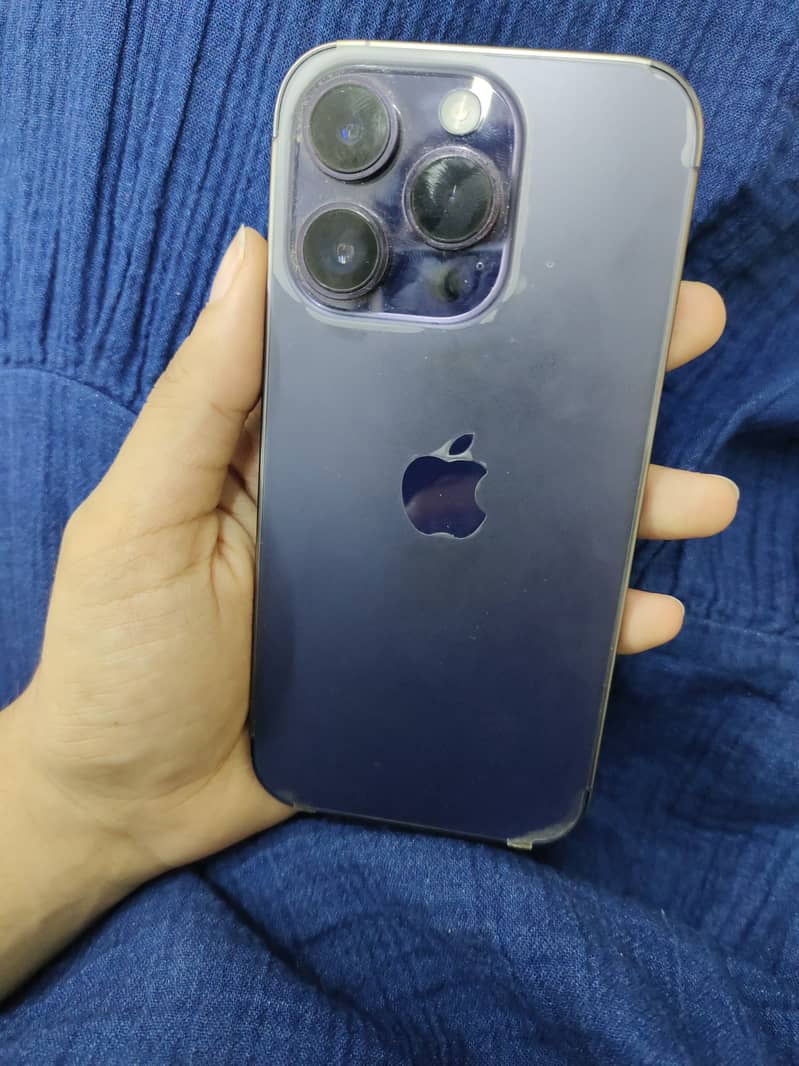 Apple iPhone 14 Pro 1