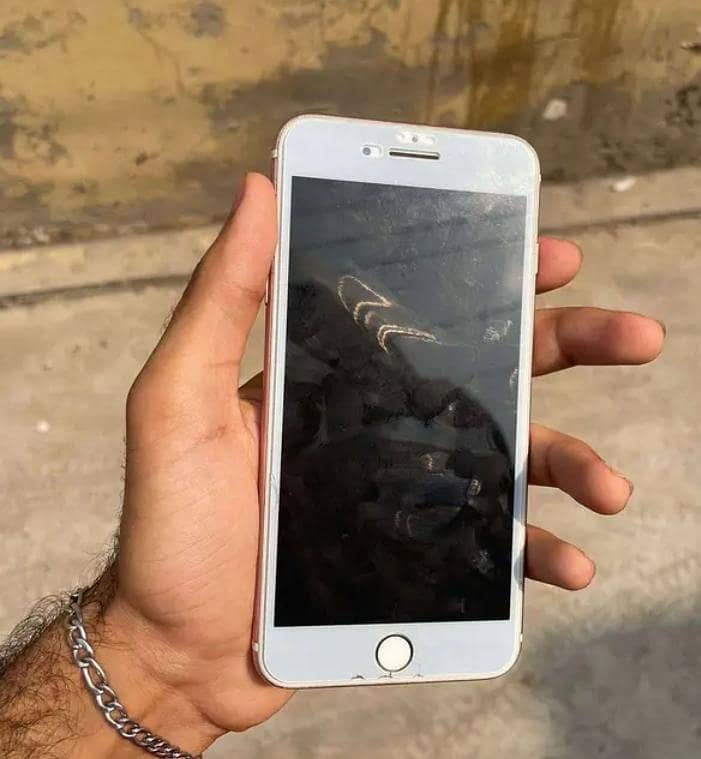 Apple iPhone 7 Plus 5