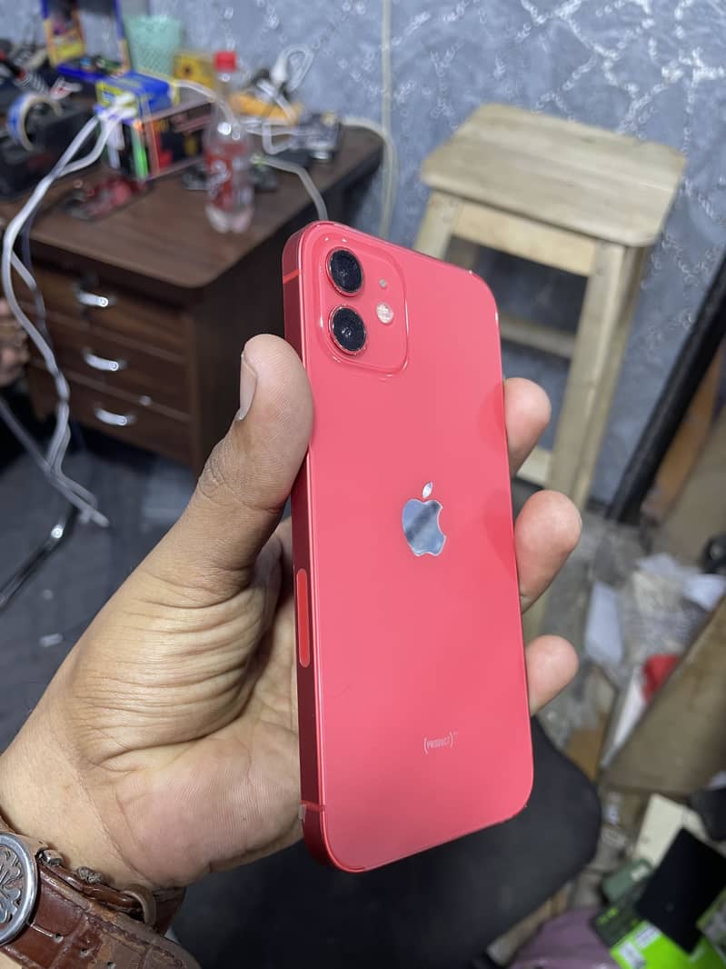 Apple iPhone 12 2