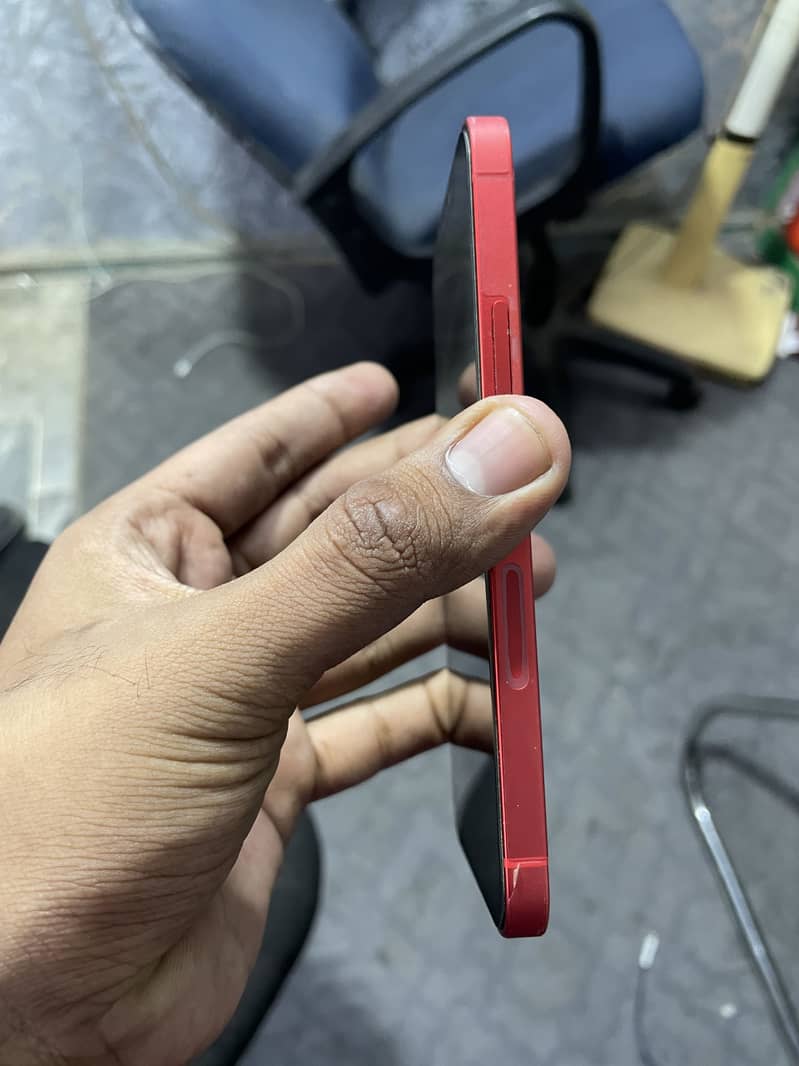 Apple iPhone 12 3
