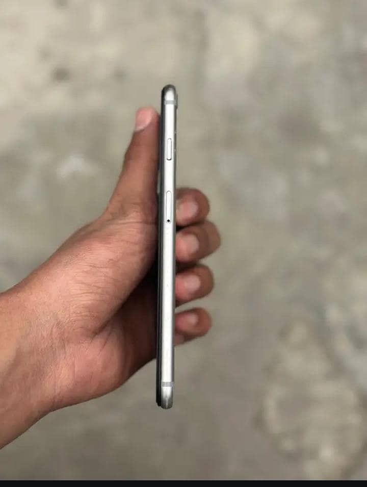 Apple iPhone 6S Plus 5