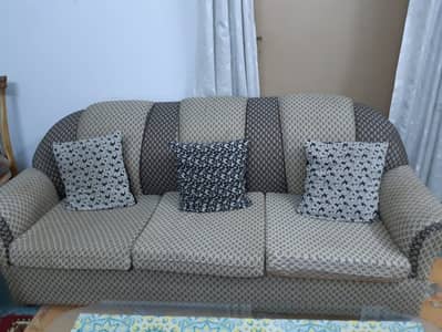 5 seater sofa but no tables
