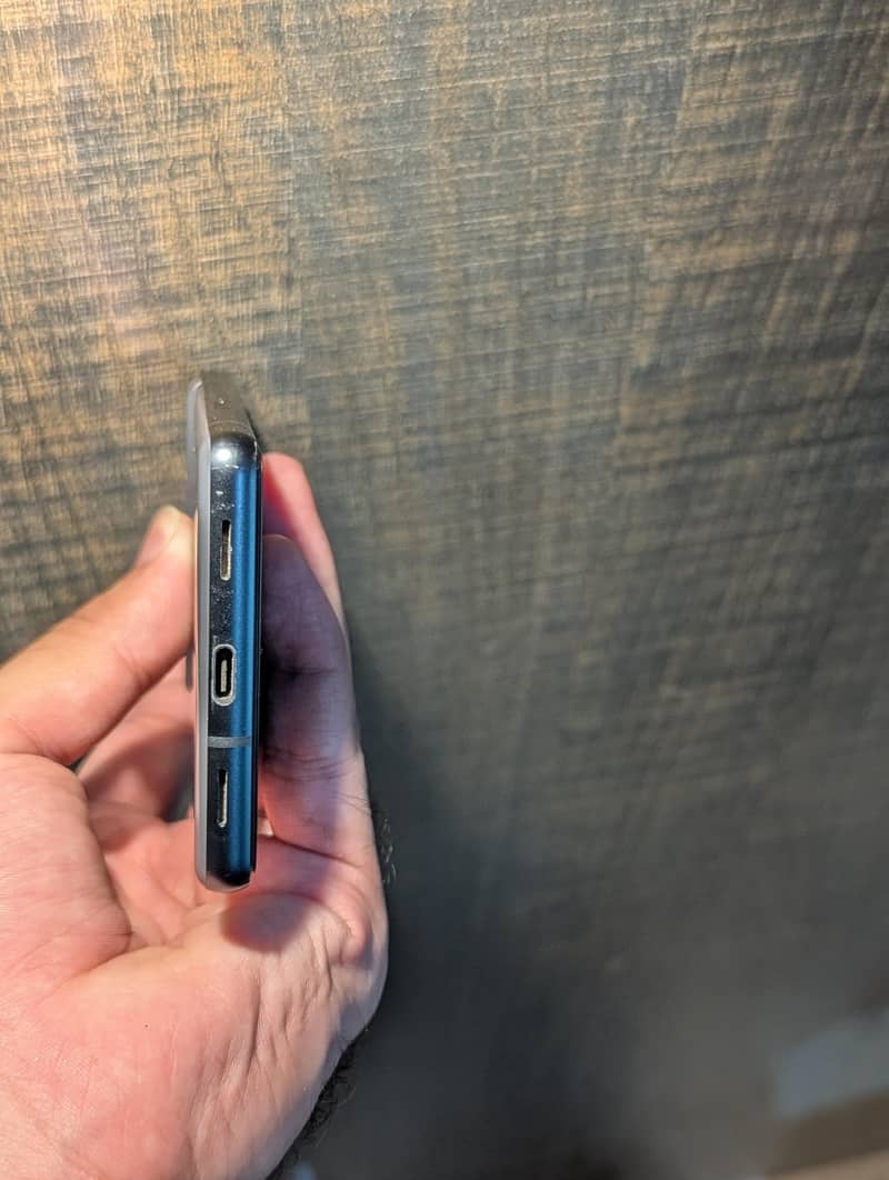 Google Pixel 7a 4