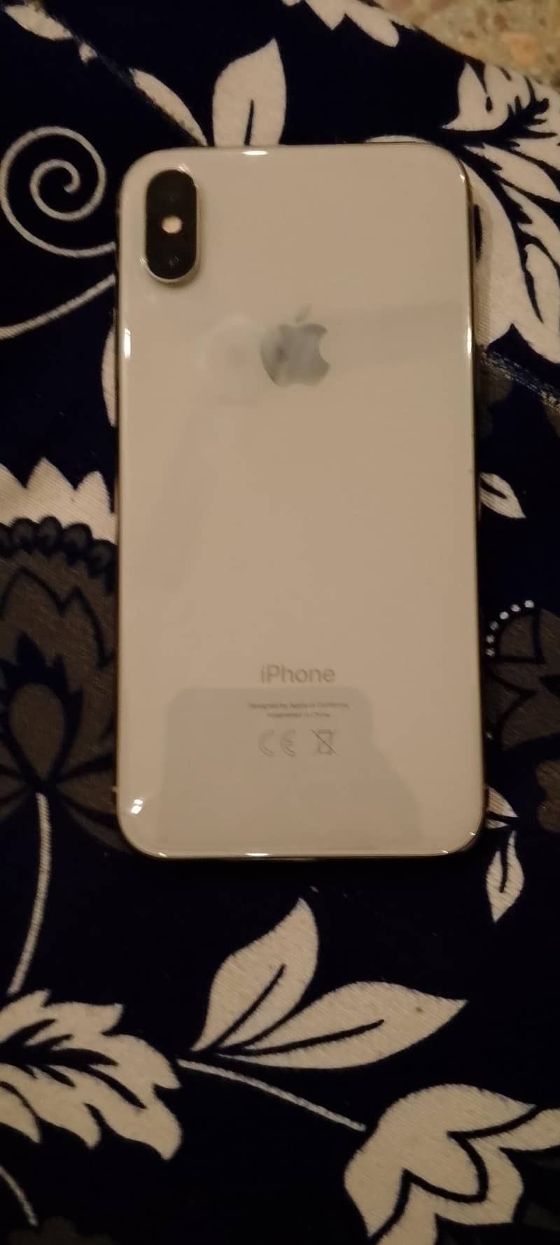 Apple iPhone X 3