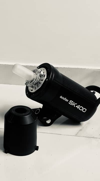Godox Sk400 strobe light