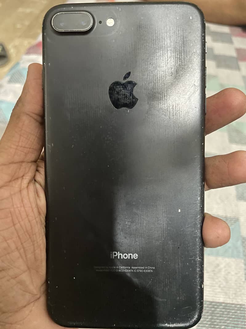 Apple iPhone 7 Plus 0