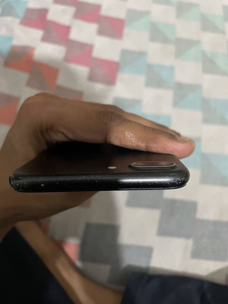 Apple iPhone 7 Plus 4
