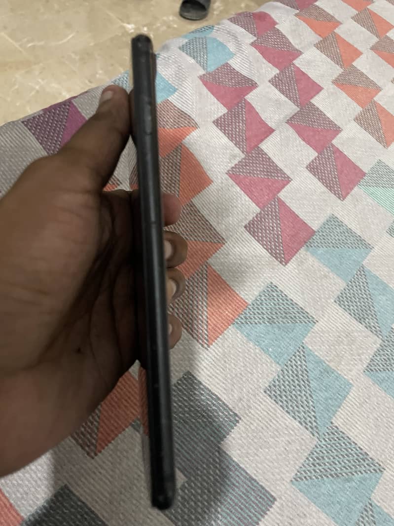Apple iPhone 7 Plus 5