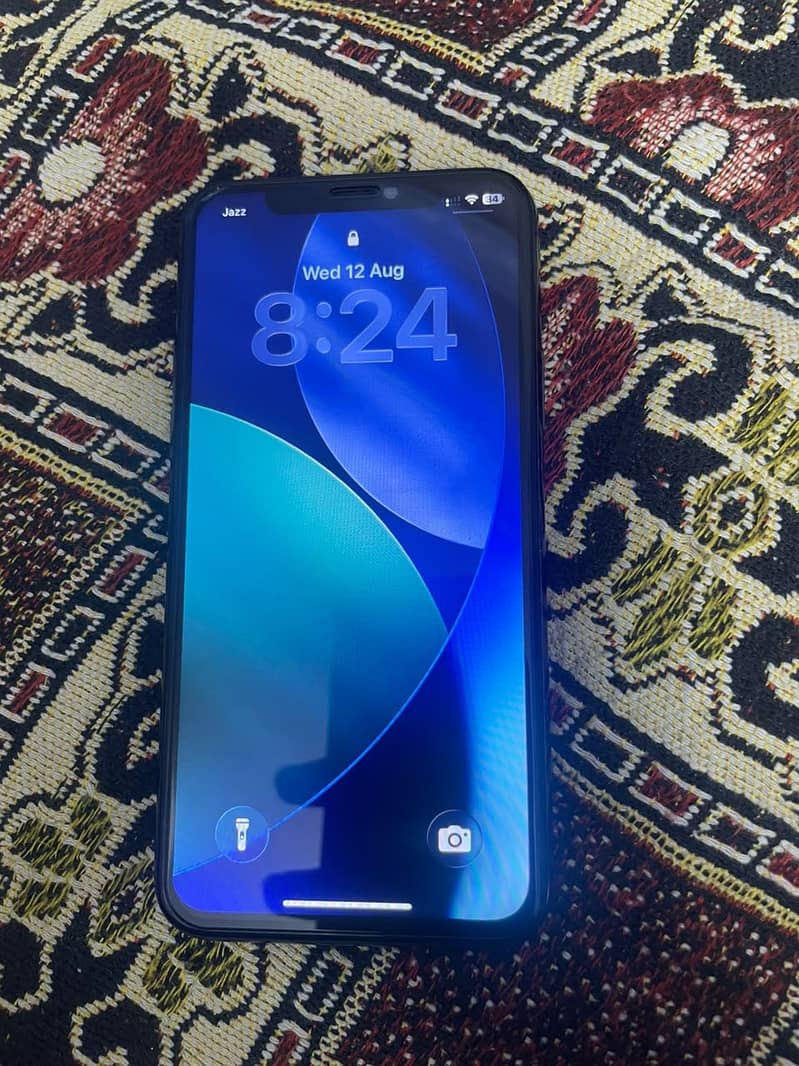 Apple iPhone 11 Pro 1