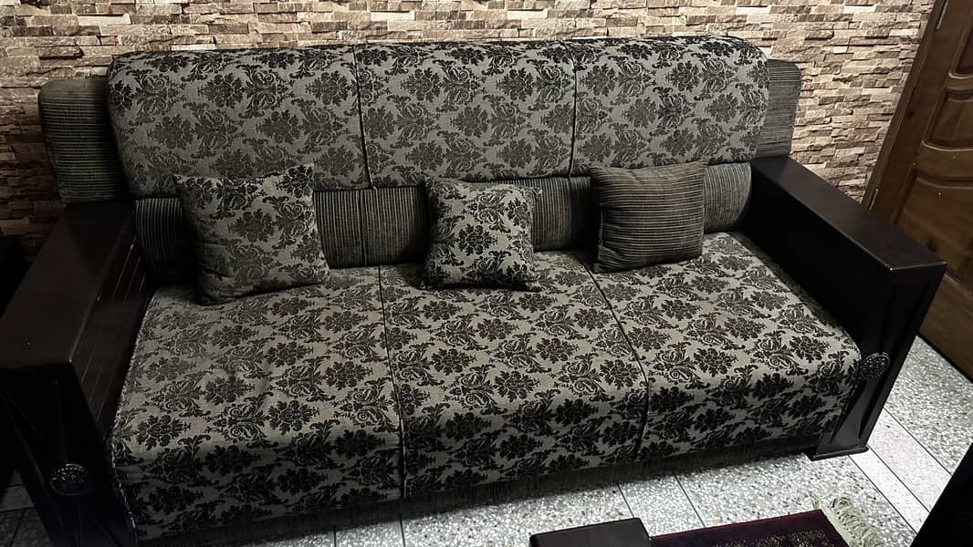 7 Seater sofa set 9