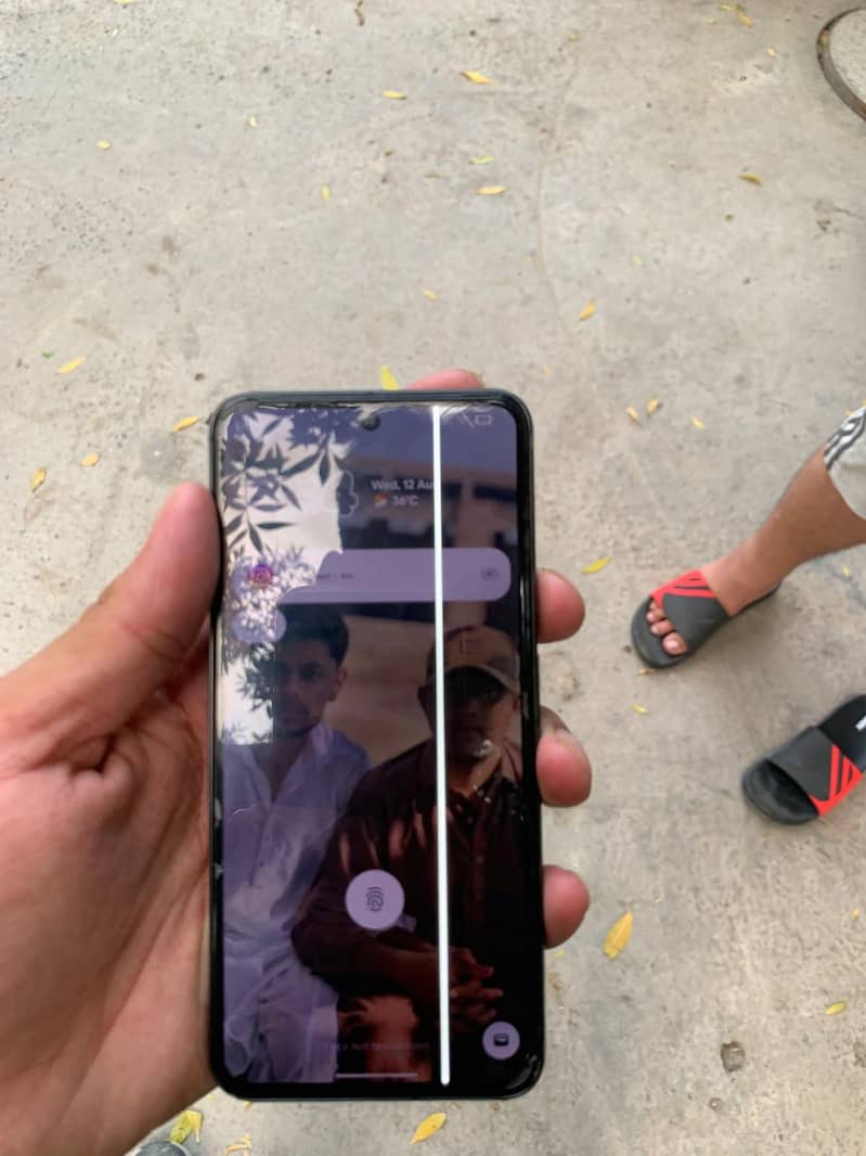 Google Pixel 8 5