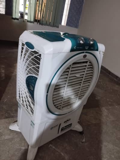 room cooler in good condition used ony 5 to 6 times