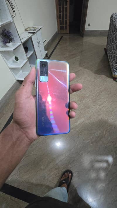 vivo y53s 8.5/10 condition all ok with box and charger