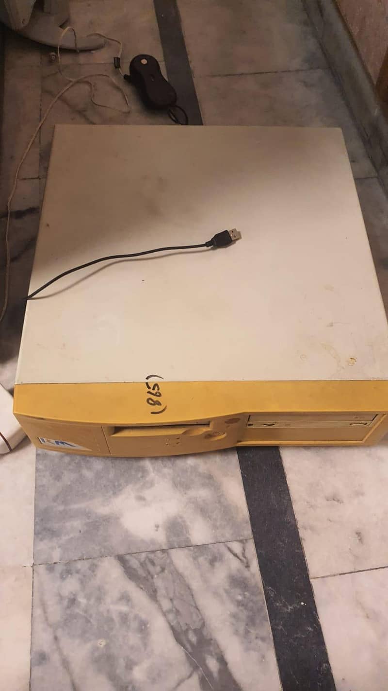 an old computer 5