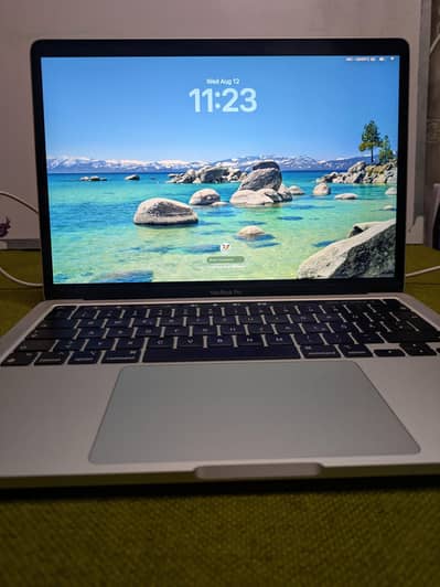 MacBook Pro M1 2020 — 16GB / 512GB