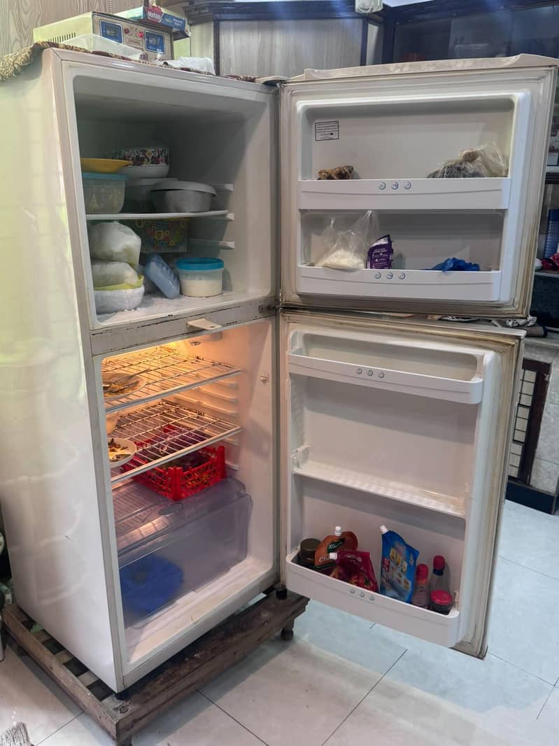 refrigerator 0