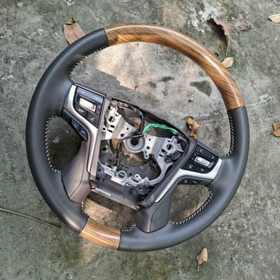 land cruiser lc200 V8 Zx & Prado 150 genuine wooden steering 2018-2021