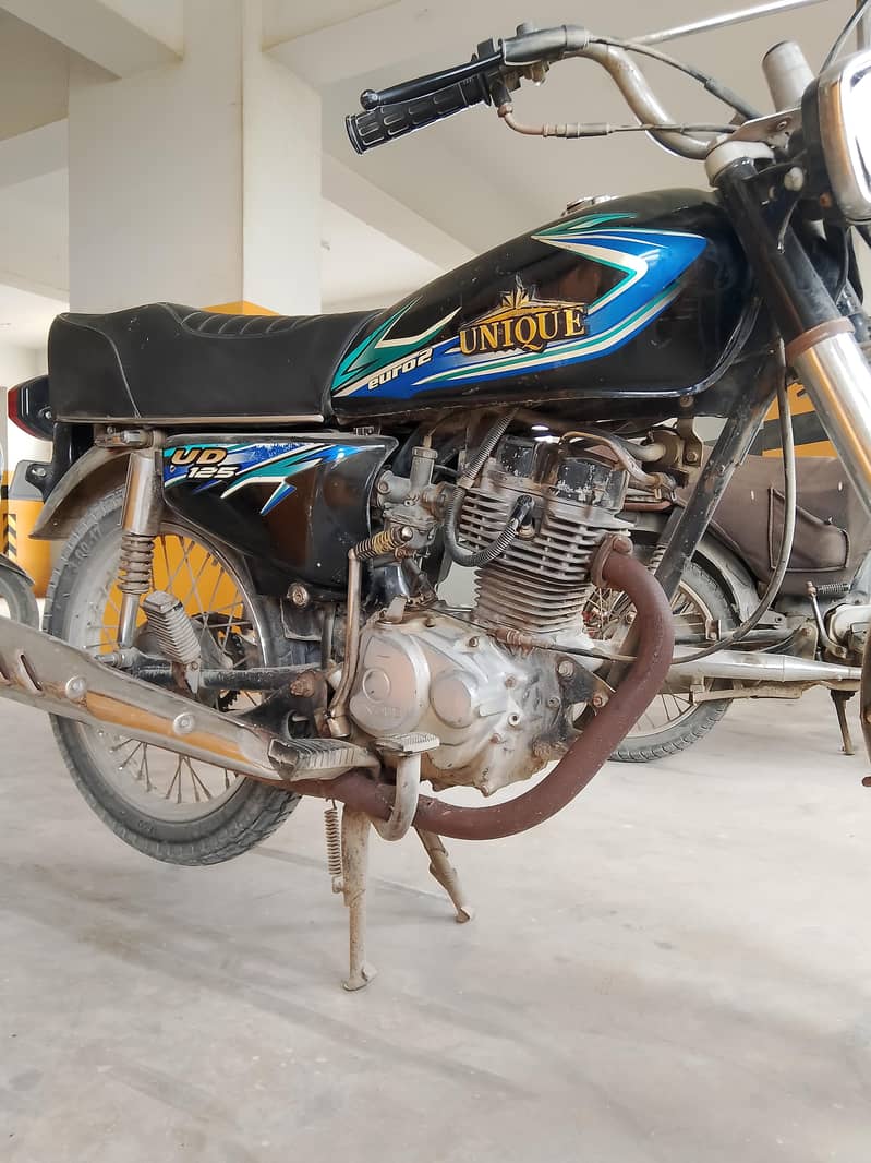 Unique 125 4