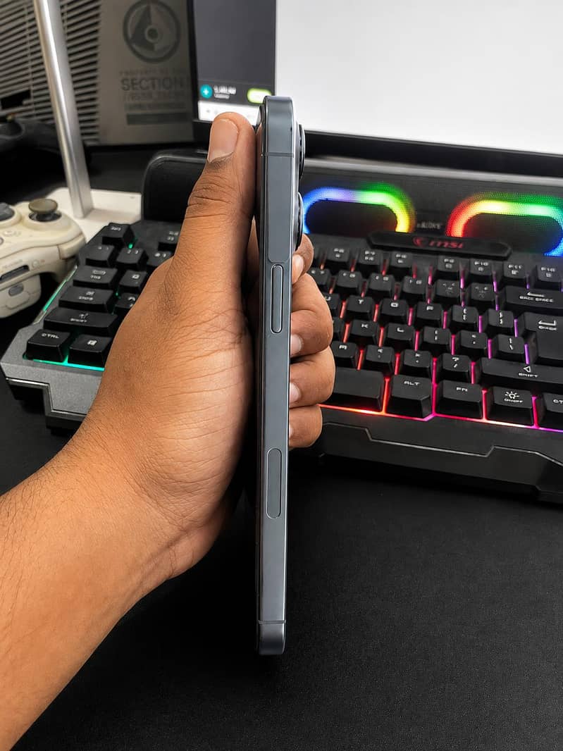 Apple iPhone 13 Pro Max 4
