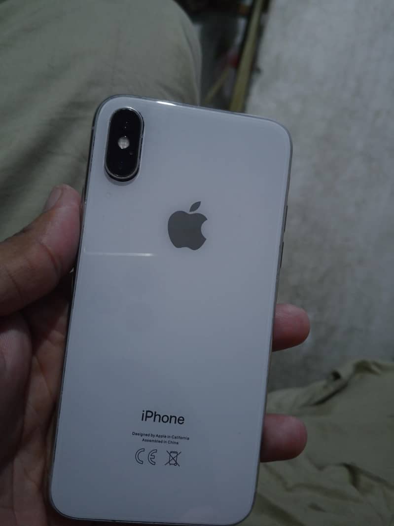 Apple iPhone X 3