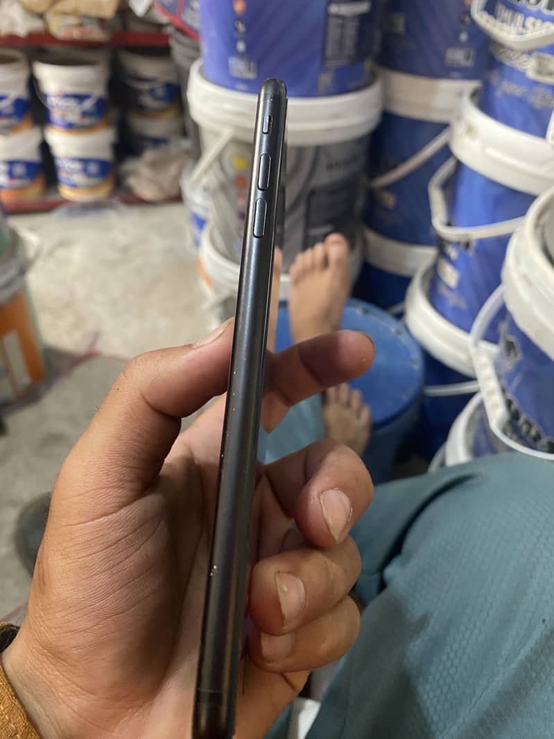 Apple iPhone 7 Plus 2