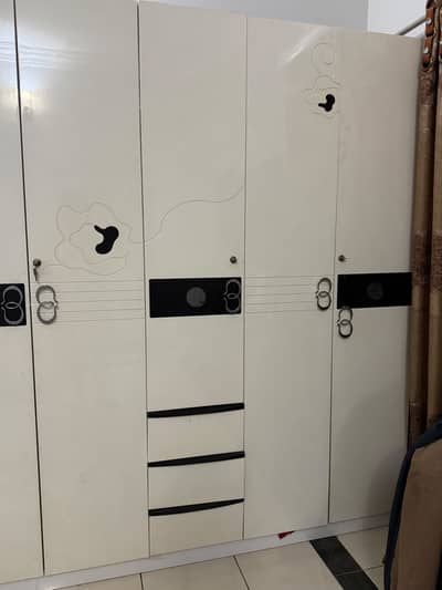 Used Bedroom Set for Sale – Pearl White