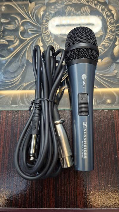 Sennheiser e835s Dynamic Vocal Microphone