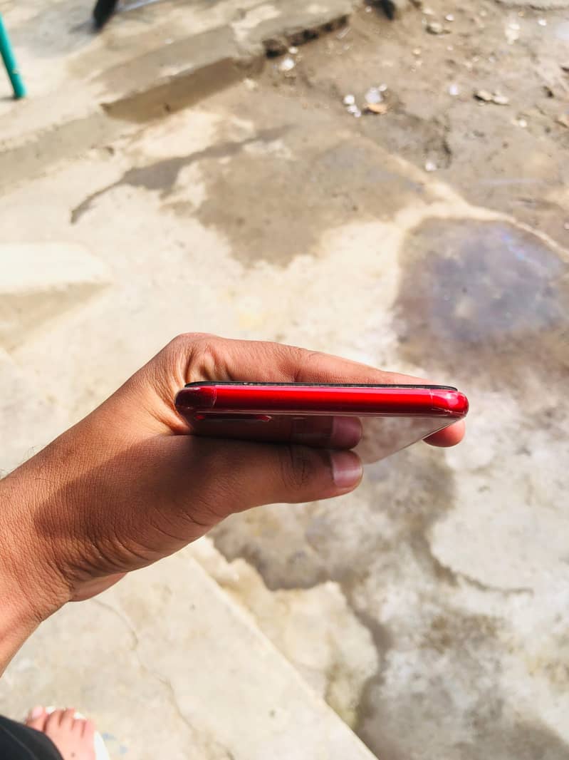 Apple iPhone 8 Plus 5