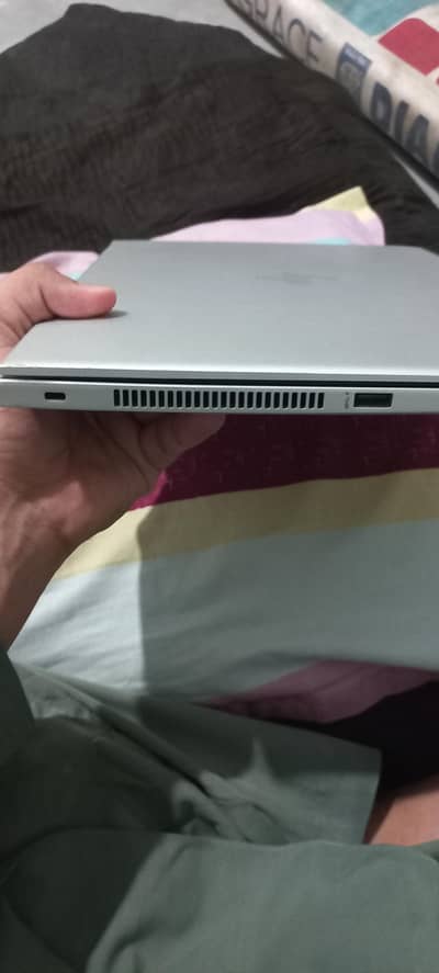 HP Elitebook 840 G5 i5 7th generation
