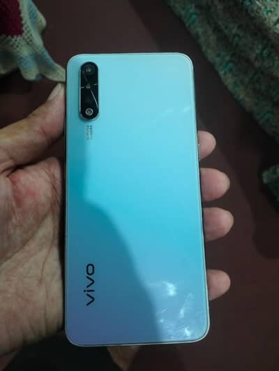 Vivo S1